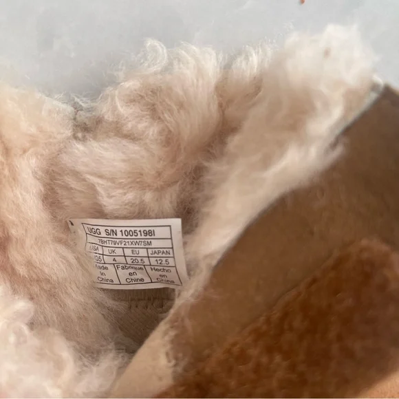 Ugg Australia baby classic boot infant size 4/5 - Picture 5 of 5